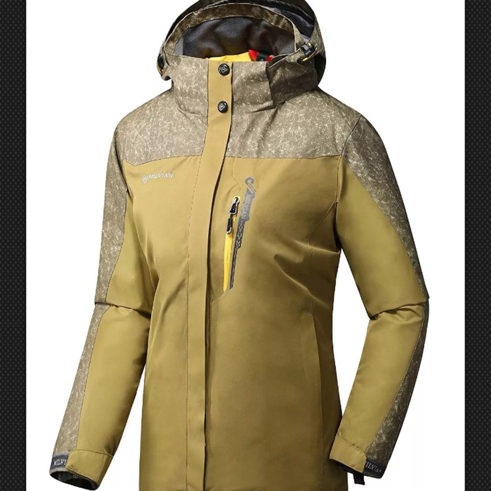 Lightweight olive colored hiking jacket size M